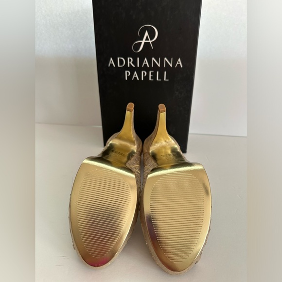 Adrianna Papell Foxy Peep-Toe Metallic Gold Mesh Pumps Size 7M - Picture 4 of 6
